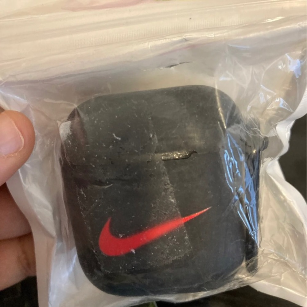 Air pods case